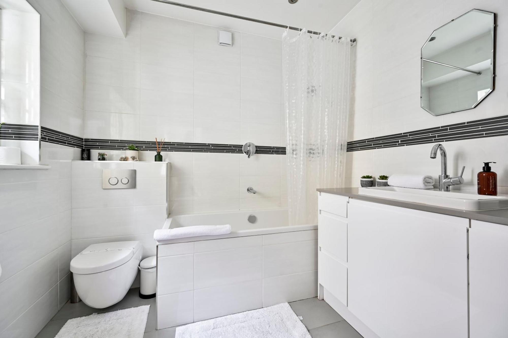 ロンドンMagnificent 2 Bed Hyde Park Mews Houseアパートメント エクステリア 写真