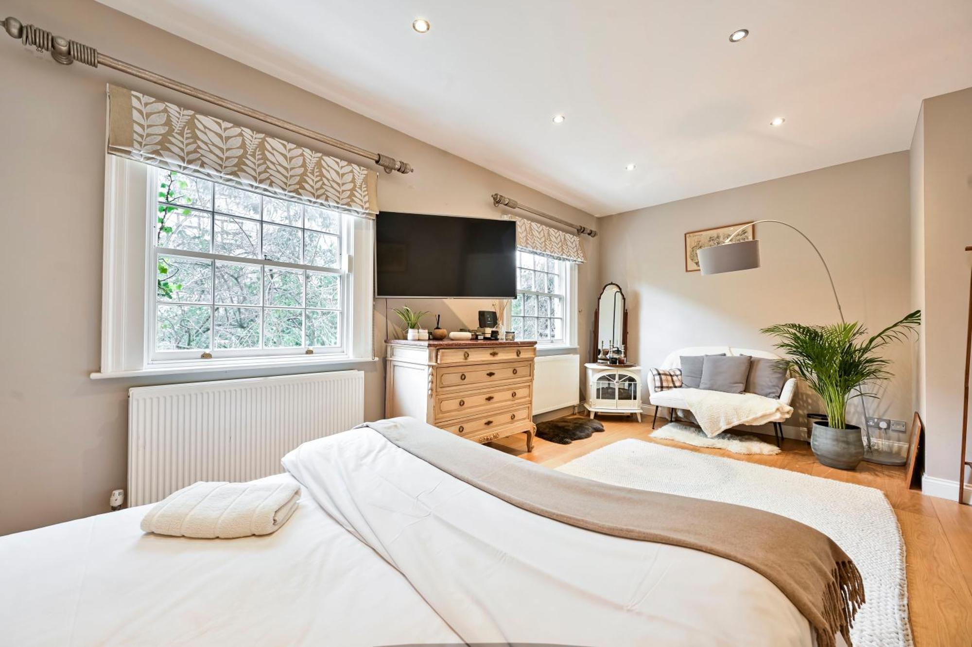 ロンドンMagnificent 2 Bed Hyde Park Mews Houseアパートメント エクステリア 写真